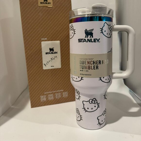 White Stanley Hello Kitty Edition - Picture 1 of 3